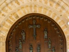 CIERRE DE LA PUERTA DEL PERDÓN EN SANTO TORIBIO DE LIÉBANA año jubilar lebaniego