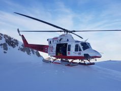 El helicóptero del Gobierno de Cantabria evacua a un montañero caído en Peña Vieja