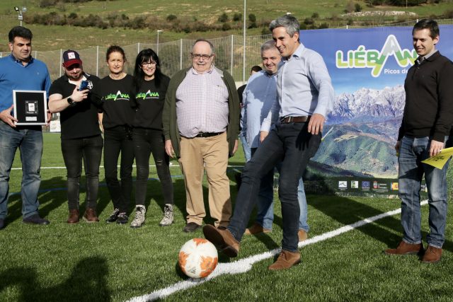 vicepresidente_tama_01 campo de fútbol de Tama